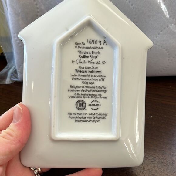 M- Birdies Perch coffee‎ shop decorative plate by Charles Wysocki - Picture 2 of 2